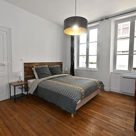 3 Appartements Premium Au Pied De La Cathedrale - Hypercentre Санс Екстериор снимка