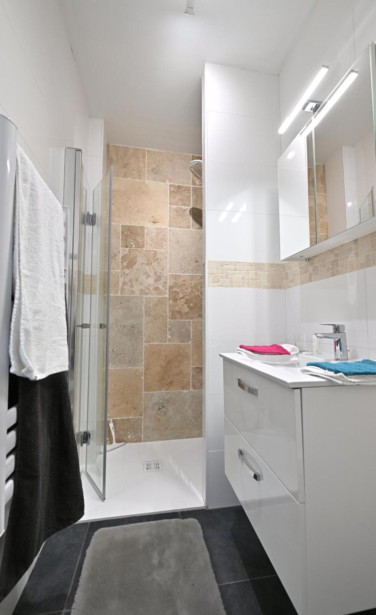 3 Appartements Premium Au Pied De La Cathedrale - Hypercentre Санс Екстериор снимка
