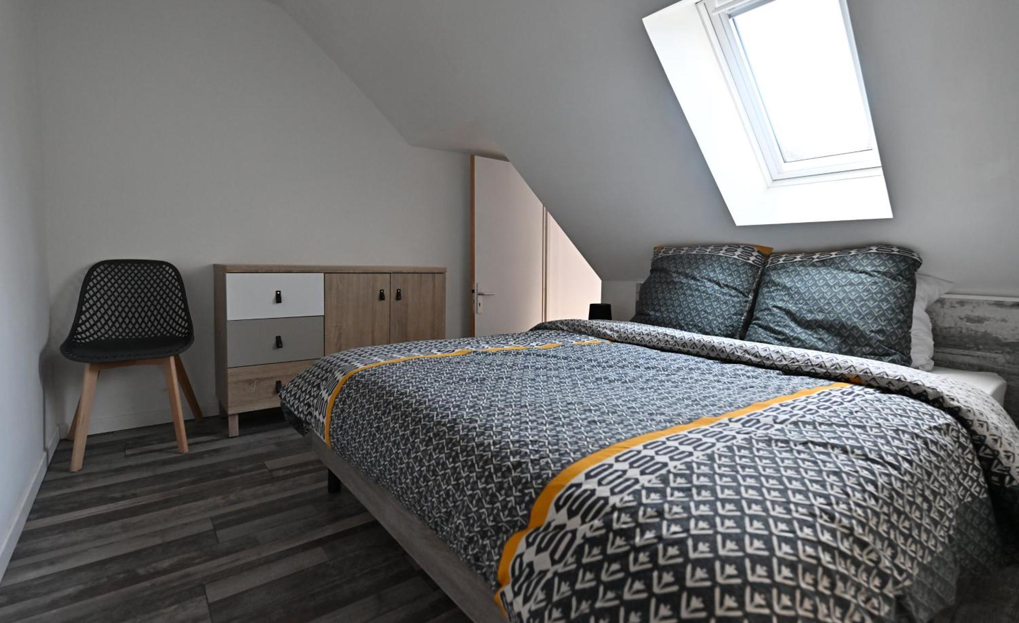 3 Appartements Premium Au Pied De La Cathedrale - Hypercentre Санс Стая снимка