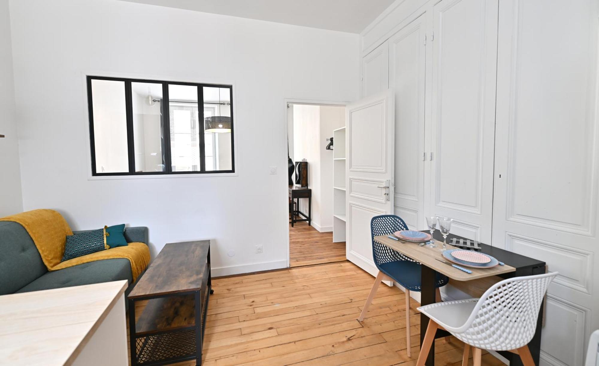 3 Appartements Premium Au Pied De La Cathedrale - Hypercentre Санс Стая снимка