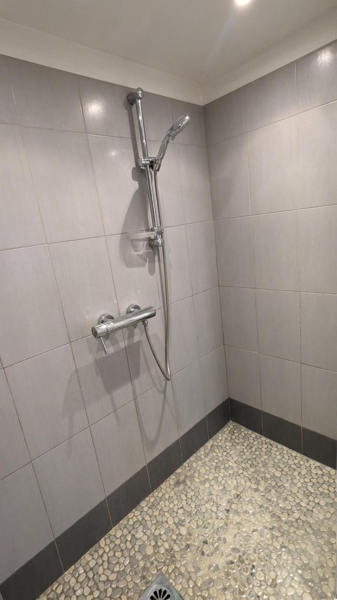 3 Appartements Premium Au Pied De La Cathedrale - Hypercentre Санс Екстериор снимка